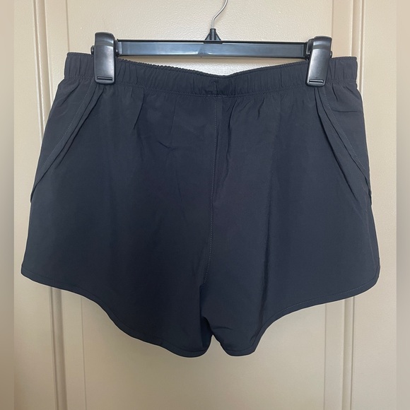 New Balance shorts - Picture 4 of 7